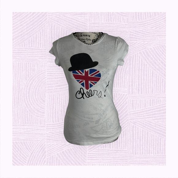 Vintage Miley Cyrus Max "London Cheers" Graphic T-Shirt Size Large - Y2K Style - Picture 3 of 7